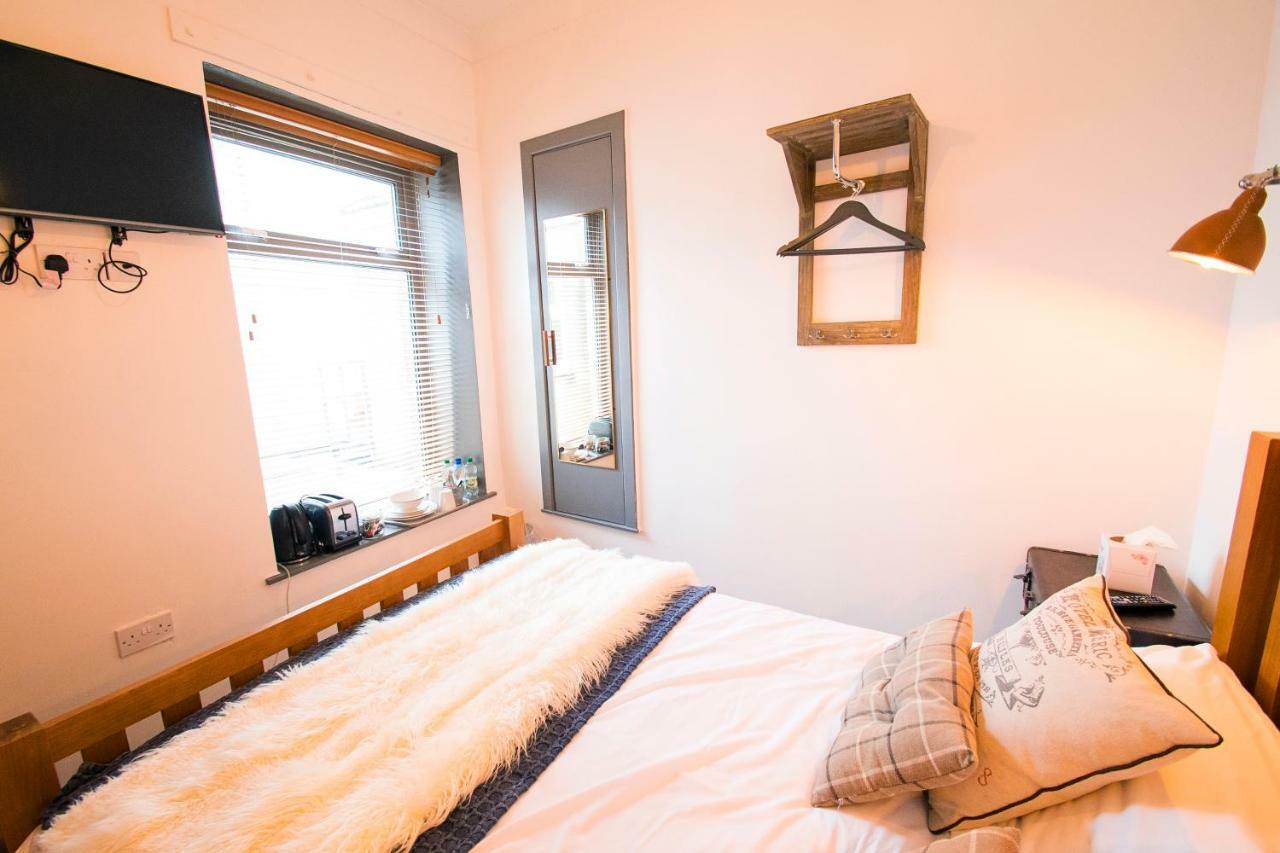 バリー・ポート Nik The Greek Bed & Breakfast エクステリア 写真